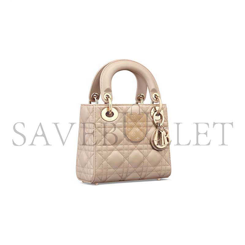 DIOR MINI LADY DIOR BAG M0505ONGE_M51U (17*15*7cm) DIOR MINI LADY DIOR BAG M0505ONGE_M51U (17*15*7cm)
